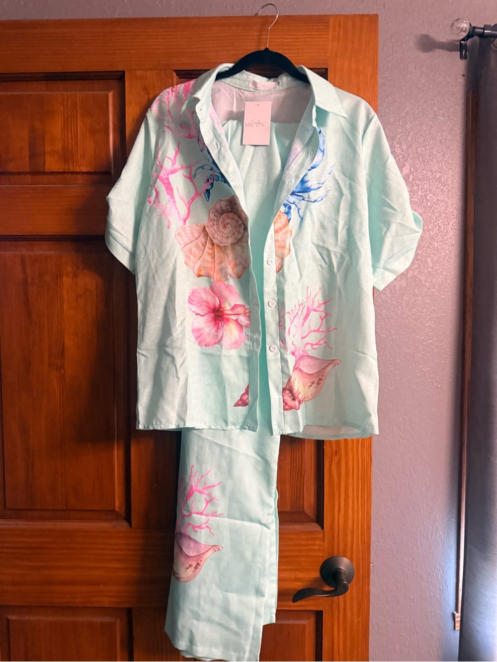 Woman’s Mint Seashell & Floral Short-Sleeve Set